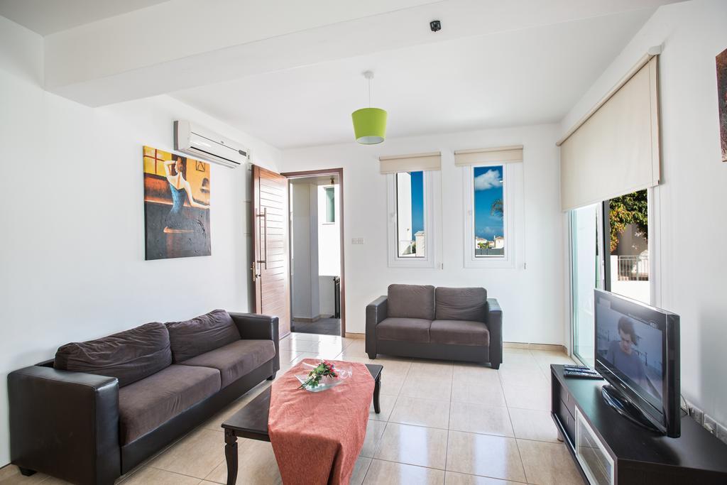 Avra Villas Paralímni Chambre photo