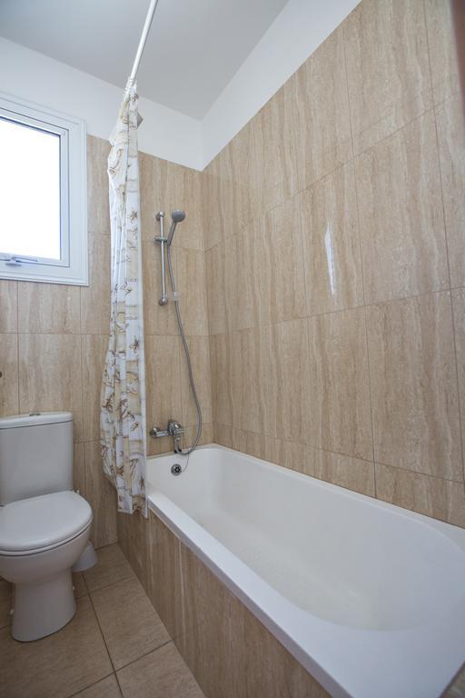 Avra Villas Paralímni Chambre photo